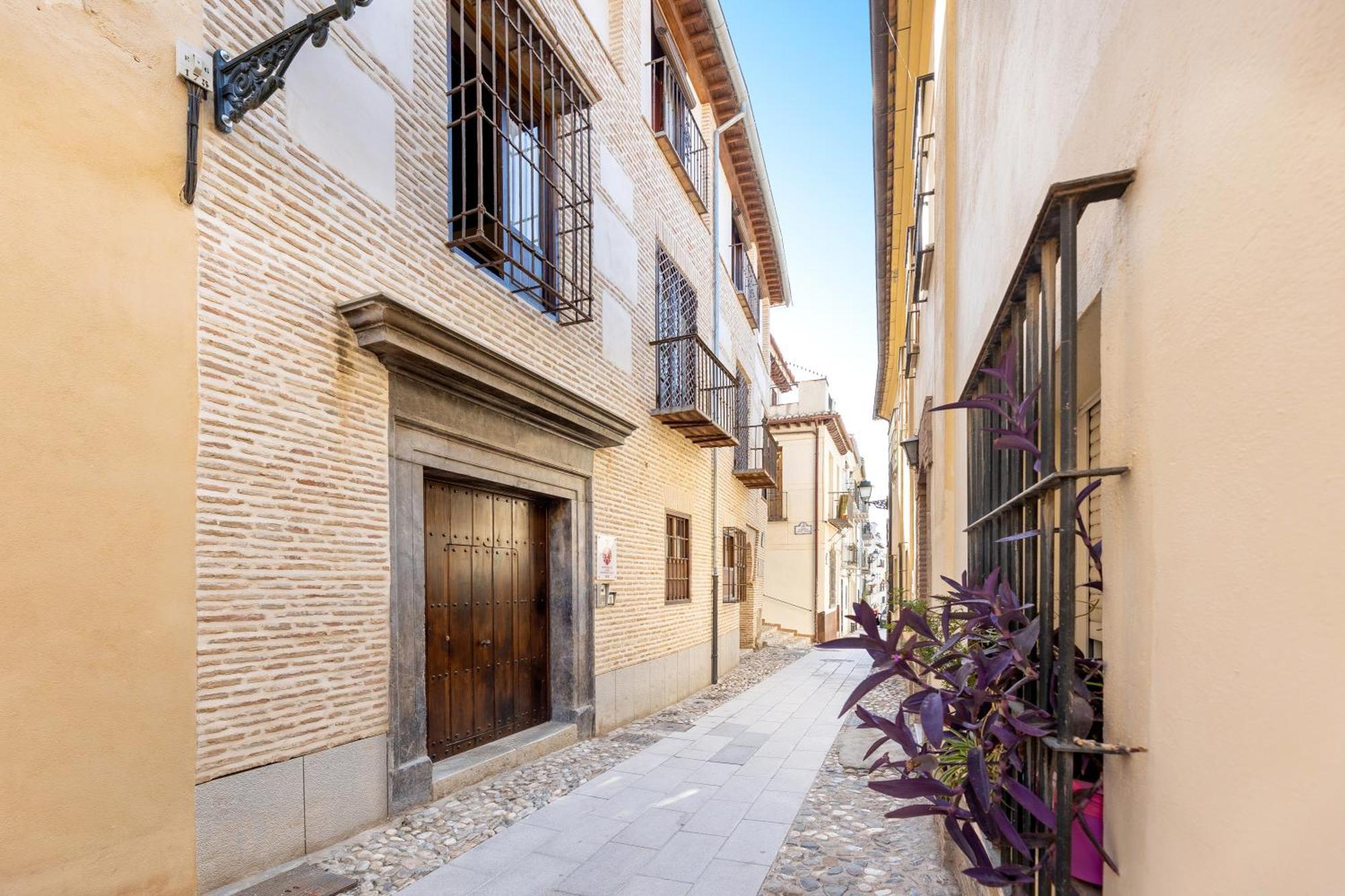 Apartamentos En Pleno Centro, Aljibe Rodrigo Del Campo 1B Granada Exterior photo